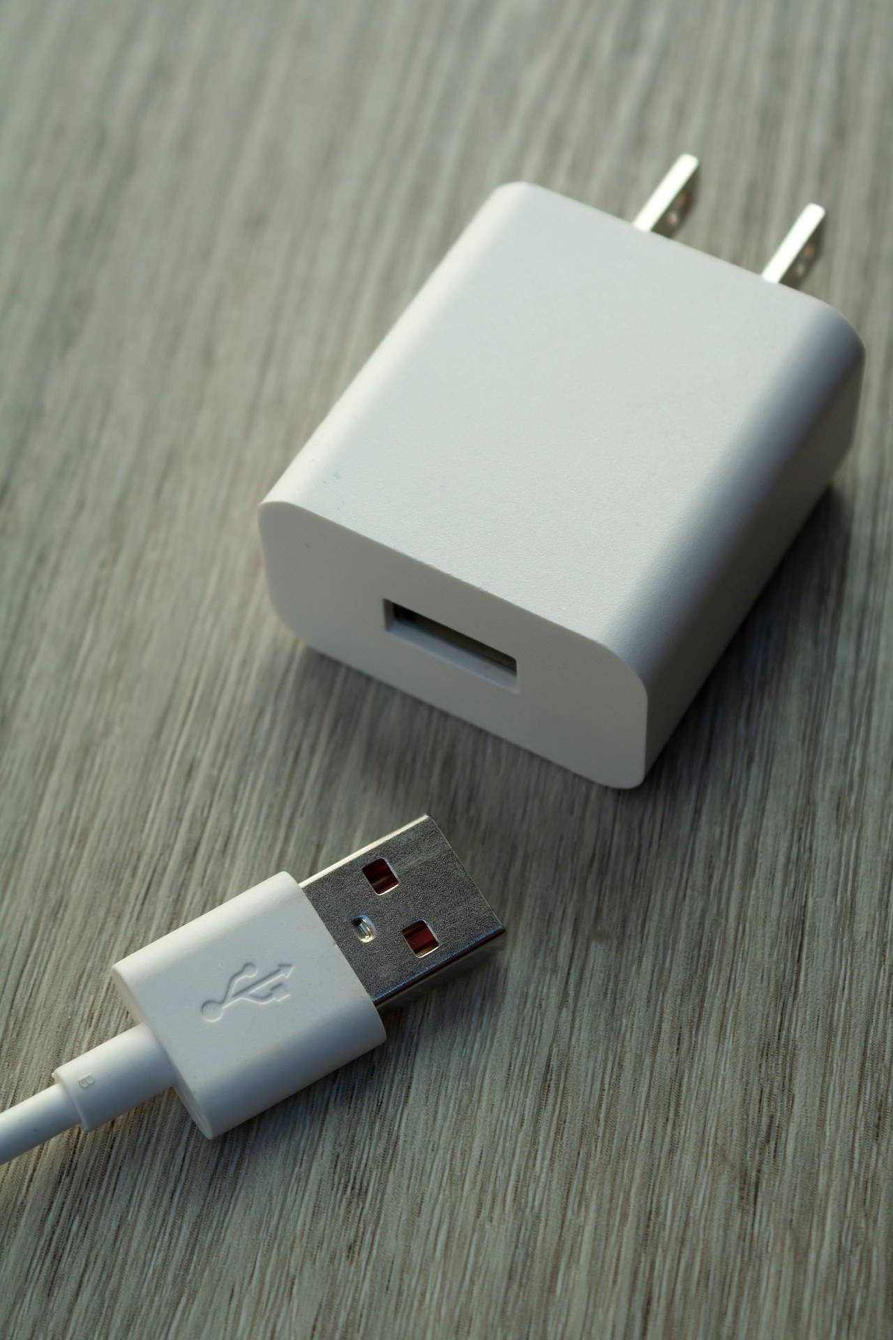 OEM fast charging cable sample with VoltEdge branding